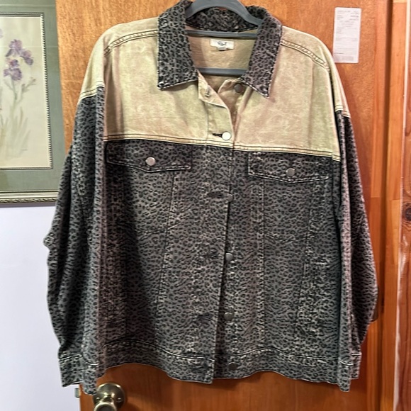 Ladies Easel jacket. L. New without tags - Picture 1 of 6